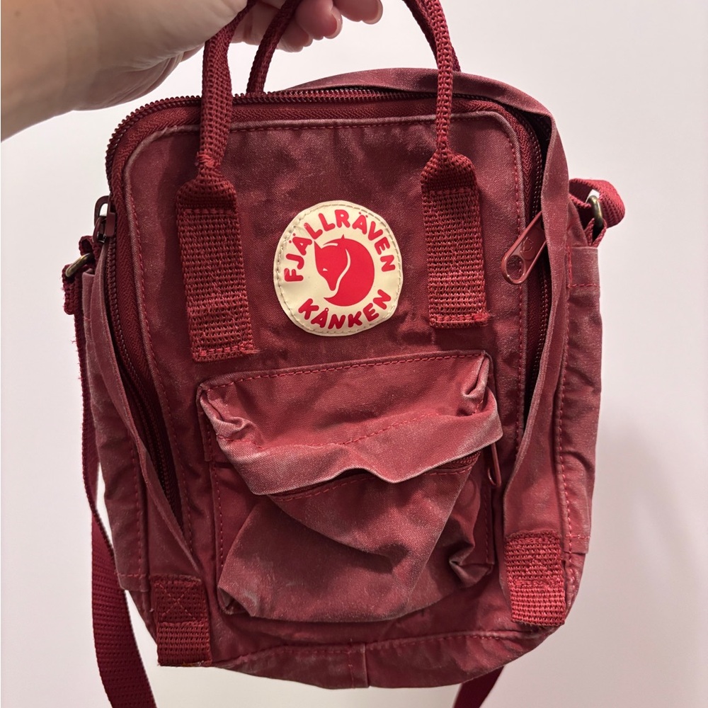 Fjallraven Kanken small shoulder / crossbody bag